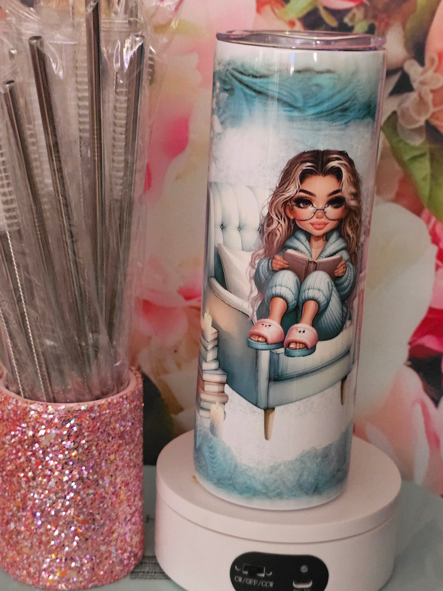 Glam Chibi Art Tumbler Latina Chibi